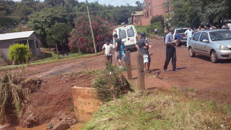 El golpe se produjo en medio de un fuerte temporal de viento y lluvia.