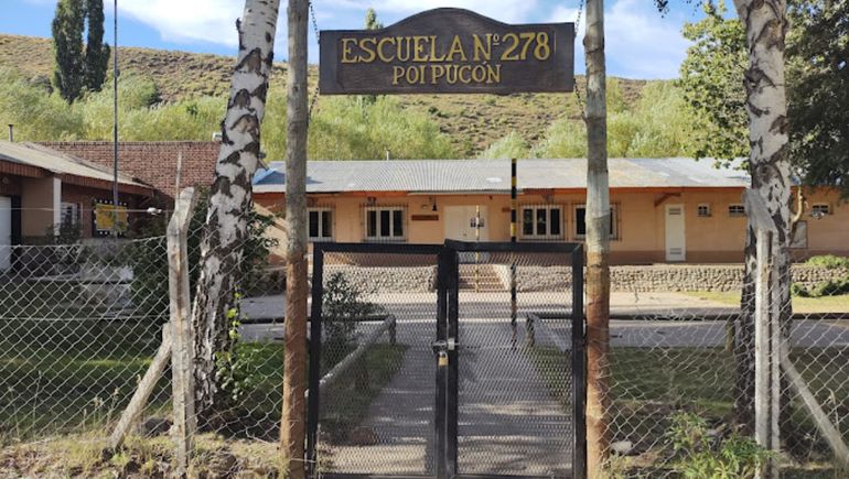 Una escuela rural, en obra hace más de un año: Solo tenemos dos aulas