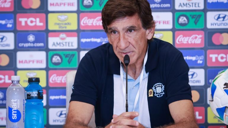 Gustavo Costas, DT de Racing Gustavo Costas, DT de Racing