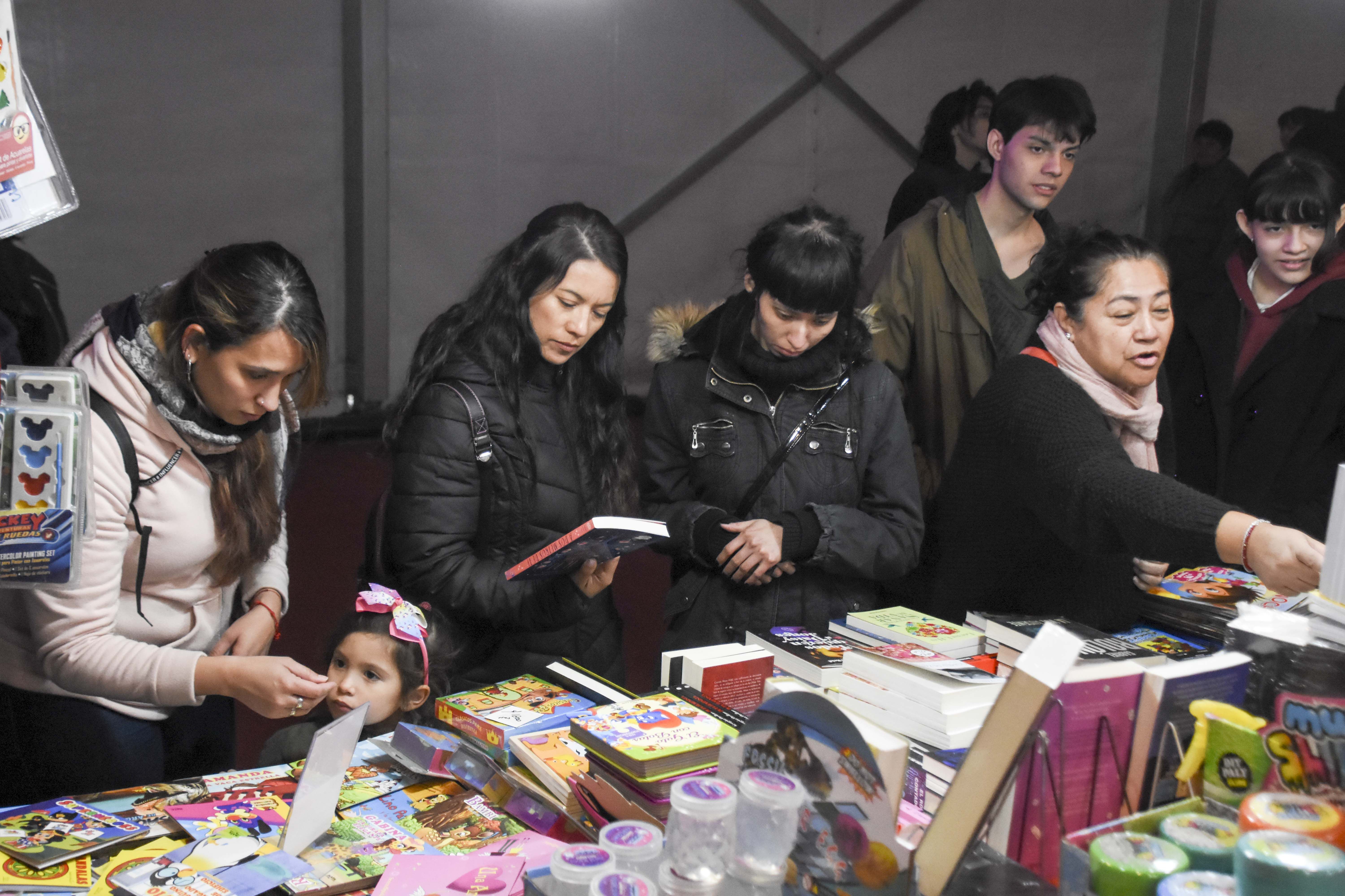Los libreros tuvieron buenas ventas en la semana de la Feria del Libro