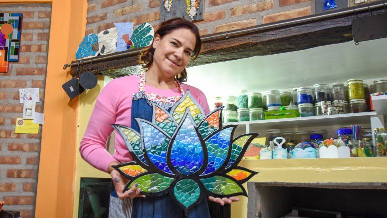 Mosaiquismo: Nilda y el secreto de hacer arte con azulejos