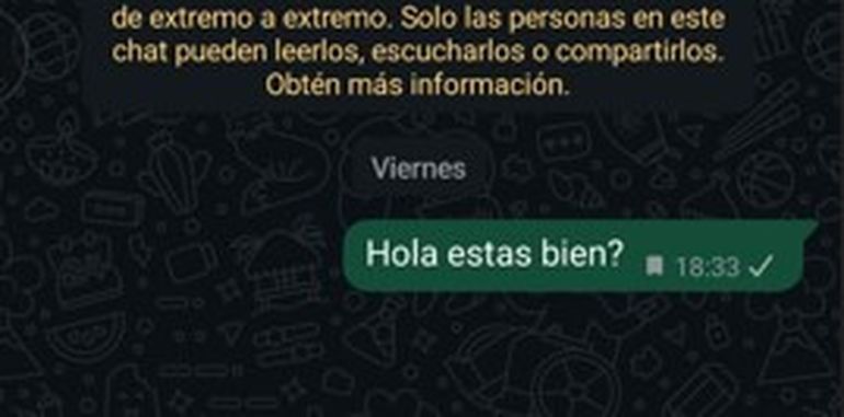 El ícono de la banderita, junto al horario de envío. El ícono de la banderita, junto al horario de envío.