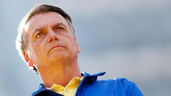 El ex presidente de Brasil, Jair Bolsonaro fue ingresado a terapia intensiva.