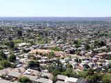 Los vecinos de Villa Ceferino viven encerrados y optan por el silencio como método de supervivencia.