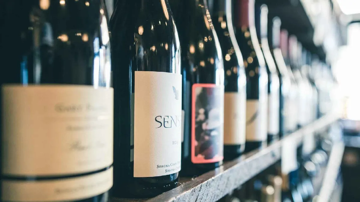 Consumo per cápita 2025: 15,7 litros, el más bajo histórico. La Ley de Edulcoración con mosto busca revertir la caída estructural. Consumo per cápita 2025: 15,7 litros, el más bajo histórico. La Ley de Edulcoración con mosto busca revertir la caída estructural.