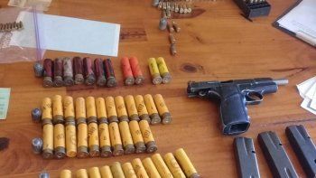 secuestraron armas, municiones y autos robados en bariloche secuestraron armas, municiones y autos robados en bariloche