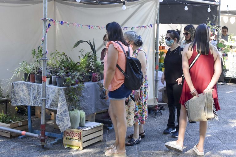 Fiesta de la Confluencia: 200 emprendedores neuquinos van a tener sus stands