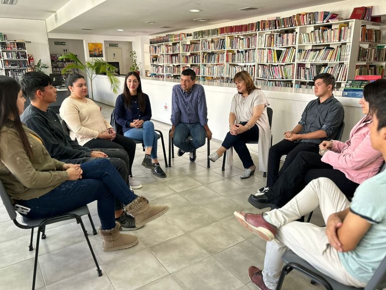 Koopmann anunció un plan de becas estudiantiles con recursos de Vaca Muerta