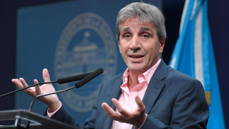 Luis Caputo sabe que la política de motisierra está al límite ya | LM Neuquen Luis Caputo sabe que la política de motisierra está al límite ya