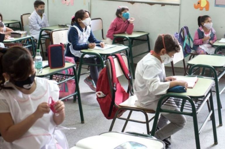 ¿Qué provincias y ciudades se sumaron al uso optativo de barbijos en las aulas?