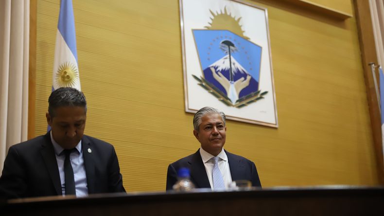 EN VIVO: Rolando Figueroa inicia el período de sesiones en la Legislatura de Neuquén | LM Neuquen EN VIVO: Rolando Figueroa inicia el período de sesiones en la Legislatura de Neuquén