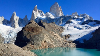 El cerro Fitz Roy, uno de los grandes atractivos de El Chaltén y de toda Santa Cruz. El cerro Fitz Roy, uno de los grandes atractivos de El Chaltén y de toda Santa Cruz.