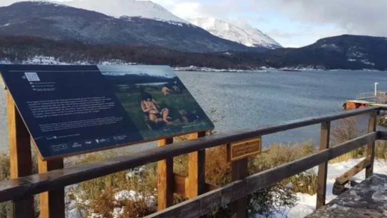 Información arqueológica en el parque nacional Tierra del Fuego.