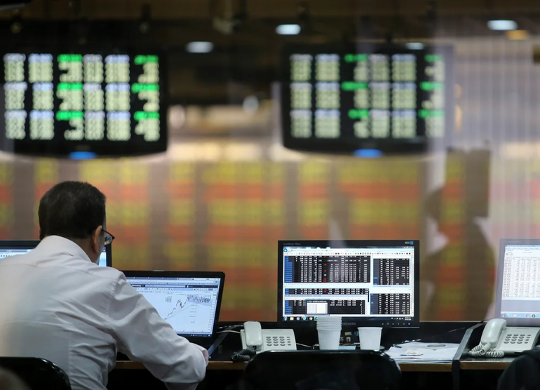 Las acciones siguen subiendo y aparecen como una buena opción. Las acciones siguen subiendo y aparecen como una buena opción.