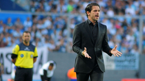 noche para el olvido de fernando gago: fue goleado, insultado y agredido en mexico