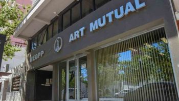 un medico en la mira: falsificaba pericias a trabajadores petroleros que demandaron por millones de dolares a la art un medico en la mira: falsificaba pericias a trabajadores petroleros que demandaron por millones de dolares a la art