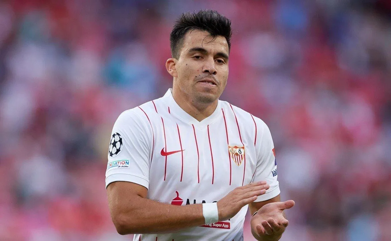 Millonario contrato y video imperdible: Sevilla le renovó a Acuña