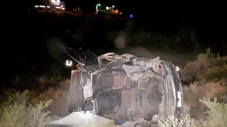 Cinco personas heridas tras un vuelco en la Ruta 237