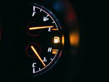 ¿Cuántos kilómetros se pueden recorrer con la reserva de combustible de los autos? (Foto: Pexels)