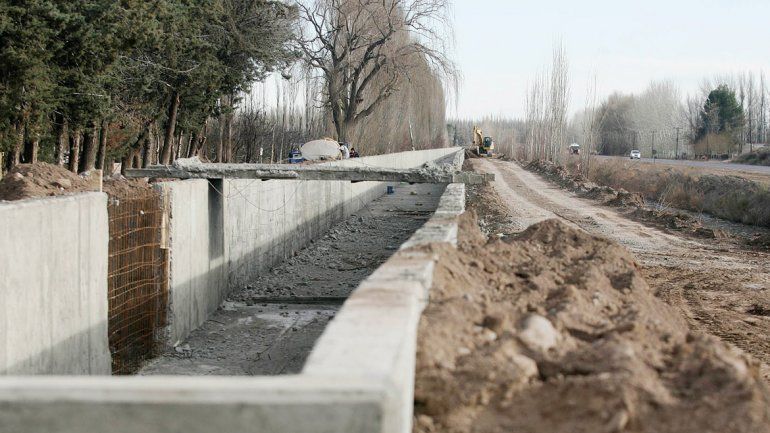En el plan elaborado por el Gobierno se contempla la toma de créditos del BID para la construcción de canales.