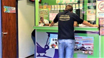 Las agencias rionegrinas suelen dar la noticia. Esta vez la suerte pasó por Negro el 8 de Villa Regina. Las agencias rionegrinas suelen dar la noticia. Esta vez la suerte pasó por Negro el 8 de Villa Regina.