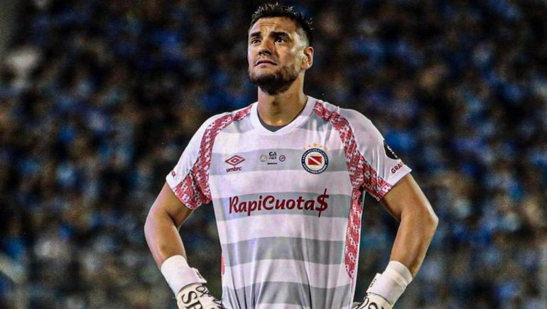 Chiquito Romero se encuentra libre tras su paso por Argentinos Juniors.