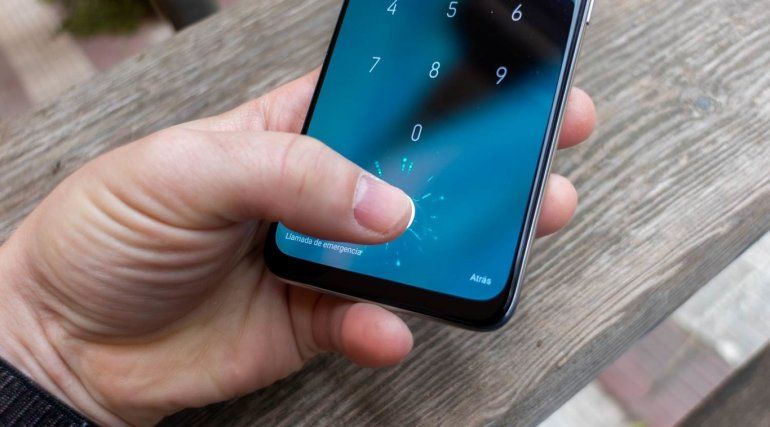 Apple restringe apps que guardan la huella digital sin permiso