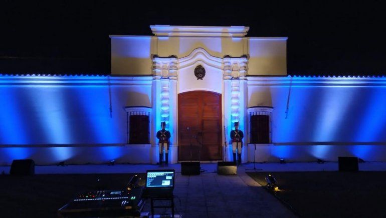 Senillosa celebró el 9 de julio en la réplica de la Casa de Tucumán