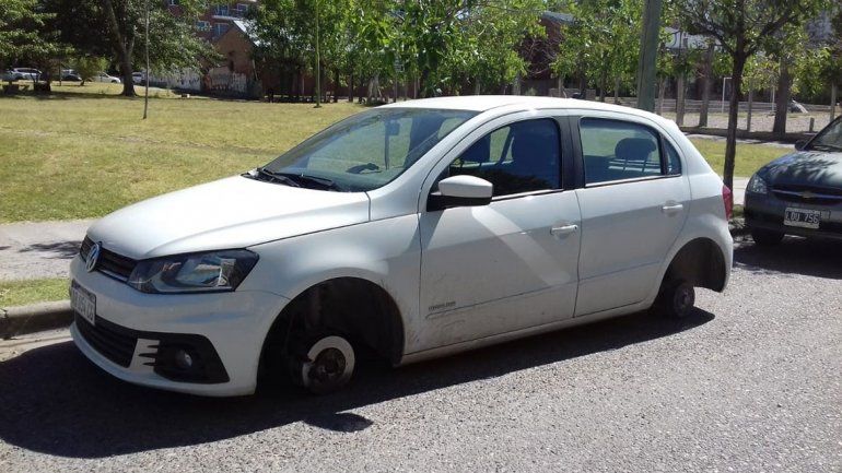 Inseguridad: volvieron los robarruedas y atacaron dos autos en cinco cuadras