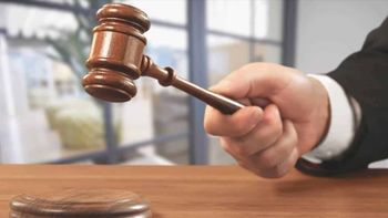 El juez de La Pampa consideró que a la declaración de la damnificada en Cámara Gesell se sumaron una serie de indicios y testimonios concordantes que justifican la condena por abuso sexual con acceso carnal. El juez de La Pampa consideró que a la declaración de la damnificada en Cámara Gesell se sumaron una serie de indicios y testimonios concordantes que justifican la condena por abuso sexual con acceso carnal.