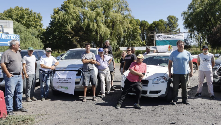 Chacareros se manifestaron en los puentes carreteros
