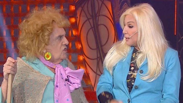 La diva de los teléfonos quiere al humorista en su programa.