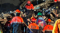 Bomberos Voluntarios de Centenario, presentes en las tareas de rescate en Venezuela. Bomberos Voluntarios de Centenario, presentes en las tareas de rescate en Venezuela.