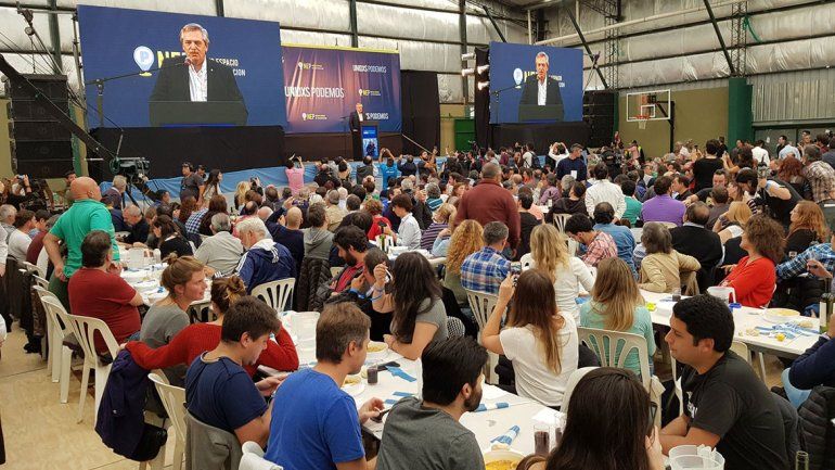 Alberto Fernández: Hoy empezamos a sacar a Argentina de la pobreza