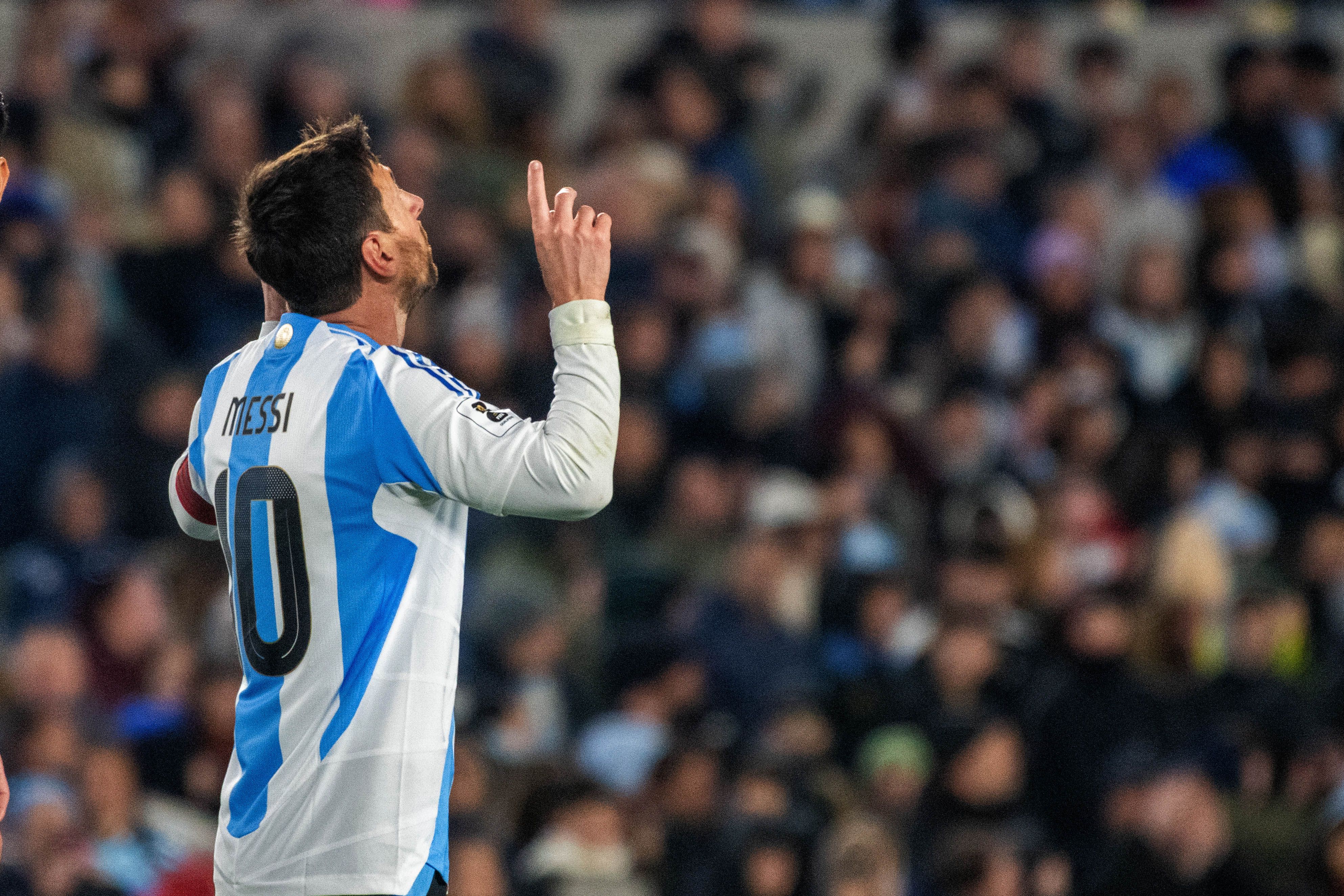 Lionel Messi anotó un doblete contra Venezuela.