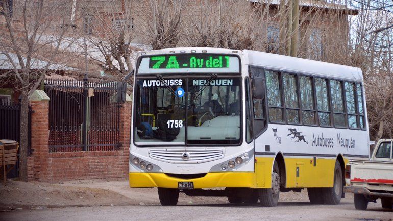 Vecinos de Unión de Mayo no quieren perder el colectivo