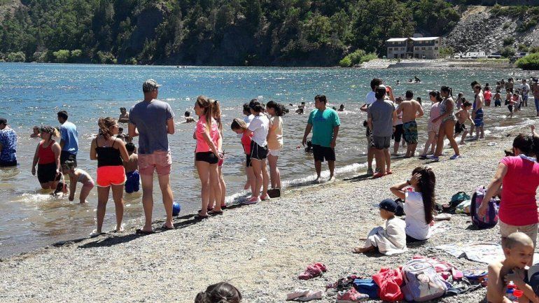 Más de 500 chicos disfrutan de la colonia municipal en San Martín