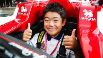 el nene que dono todos sus ahorros a alfa romeo y ahora lo patrocina el nene que dono todos sus ahorros a alfa romeo y ahora lo patrocina