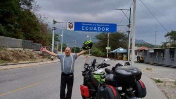 Quién es el cipoleño aventurero que ya llegó en moto a Ecuador