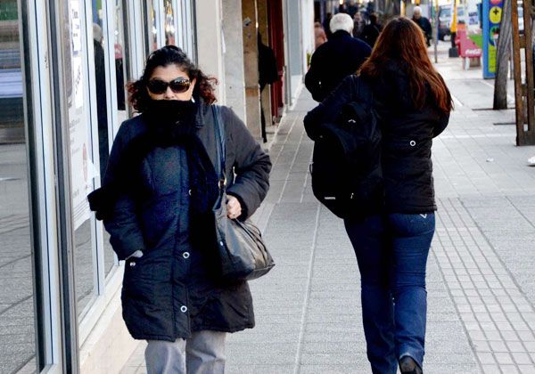 Hay una ola de frío polar en toda la provincia pero se necesitan ciertas condiciones para que caiga nieve en la ciudad. Hay una ola de frío polar en toda la provincia pero se necesitan ciertas condiciones para que caiga nieve en la ciudad.