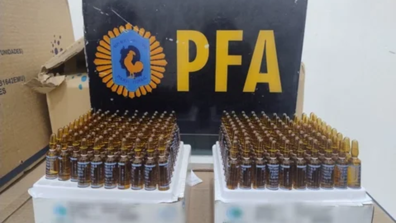 La PFA allanó dos laboratorios y una droguería donde se distribuyó el lote vencido de fentanilo.