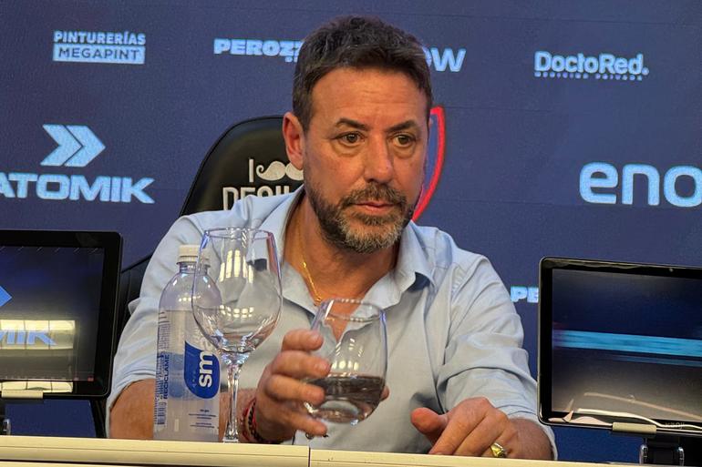 El presidente de San Lorenzo aseguró que tiene el sí de dos entrenadores