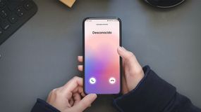 Lo engañaron y pidieron dos préstamos bancarios desde el homebanking: la Justicia decidió eximirlo del pago | LM Neuquen Lo engañaron y pidieron dos préstamos bancarios desde el homebanking: la Justicia decidió eximirlo del pago