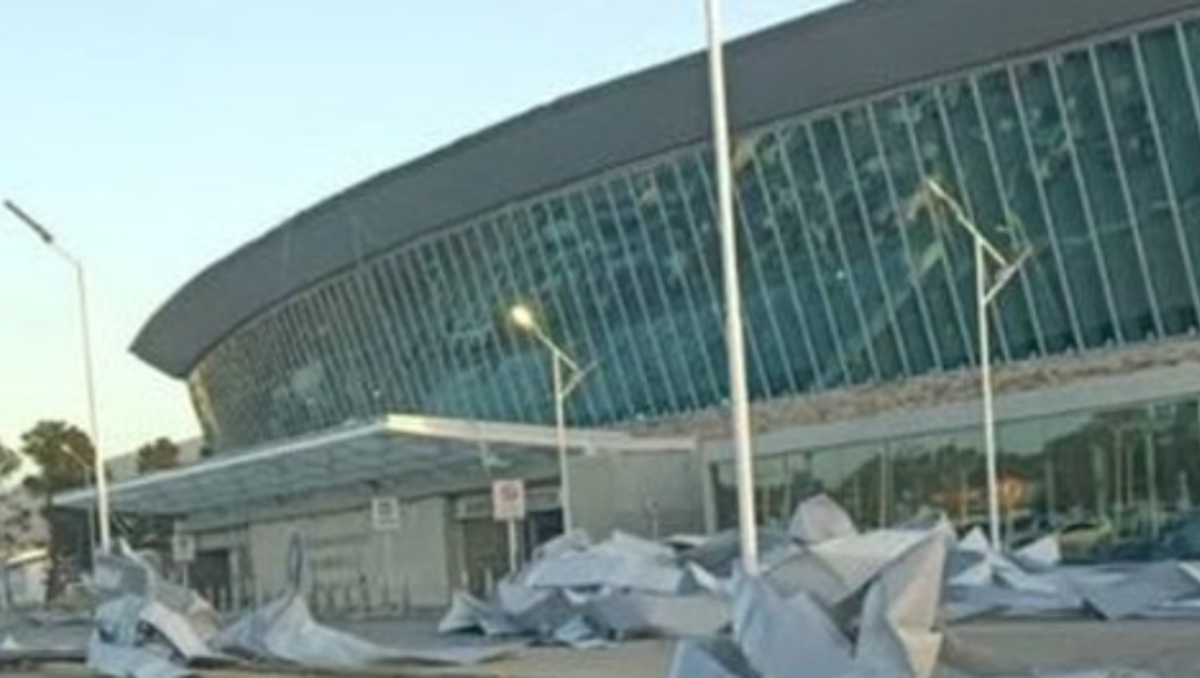 Graves destrozos en aeropuerto de la Patagonia por el viento