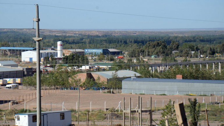 Hay 90 empresas registradas en el Compre Neuquino. Buscan que un cuarto de las inversiones derrame en firmas locales de múltiples rubros.