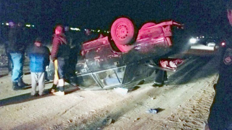 Cutral Co: encontraron ladrones dentro de su casa, los persiguieron y volcaron