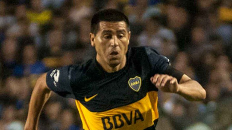 Cuando los grandes ídolos fueron al banco como Tevez