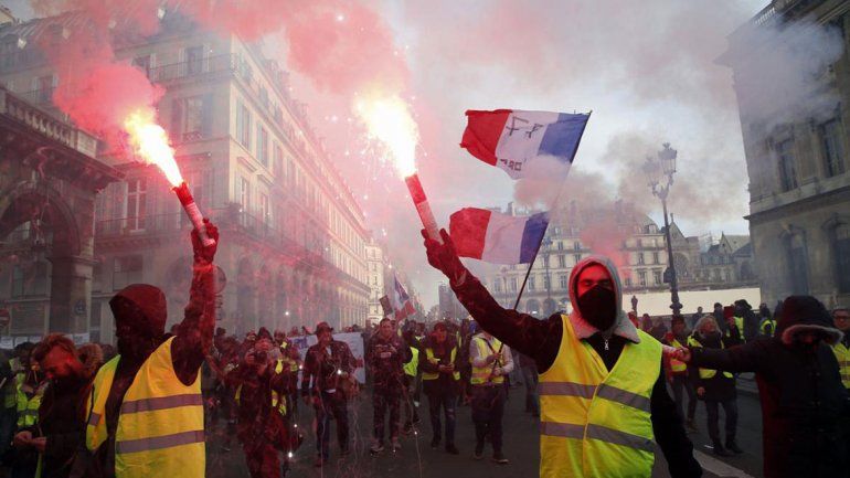 Huelgas y apoyo a los chalecos amarillos