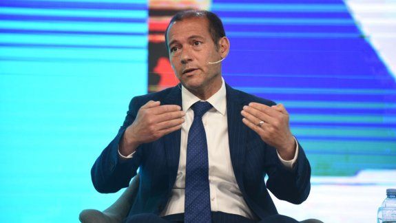 Firman el contrato para una importante obra de agua potable en Junín