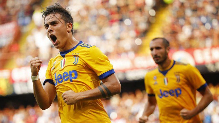 La Juventus remontó ante Genoa con un hat-trick de Dybala
